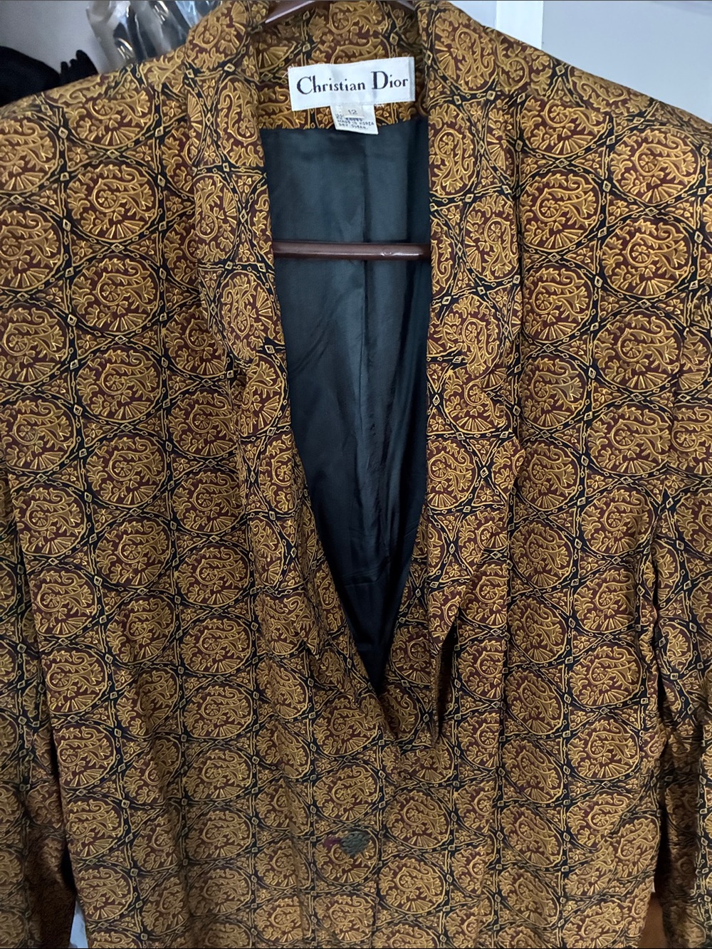 Christian Dior Blazer ,Vintage from 1980’s - Early 2000’s , 100% silk Size 12